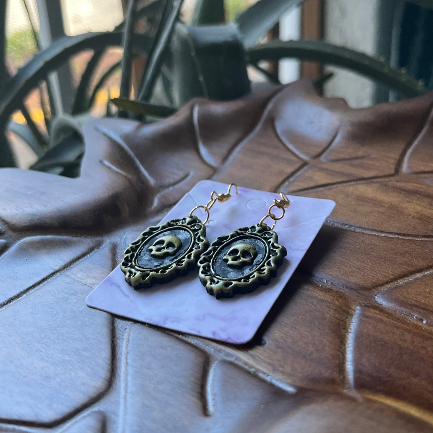 Small Skull Cameo Dangle