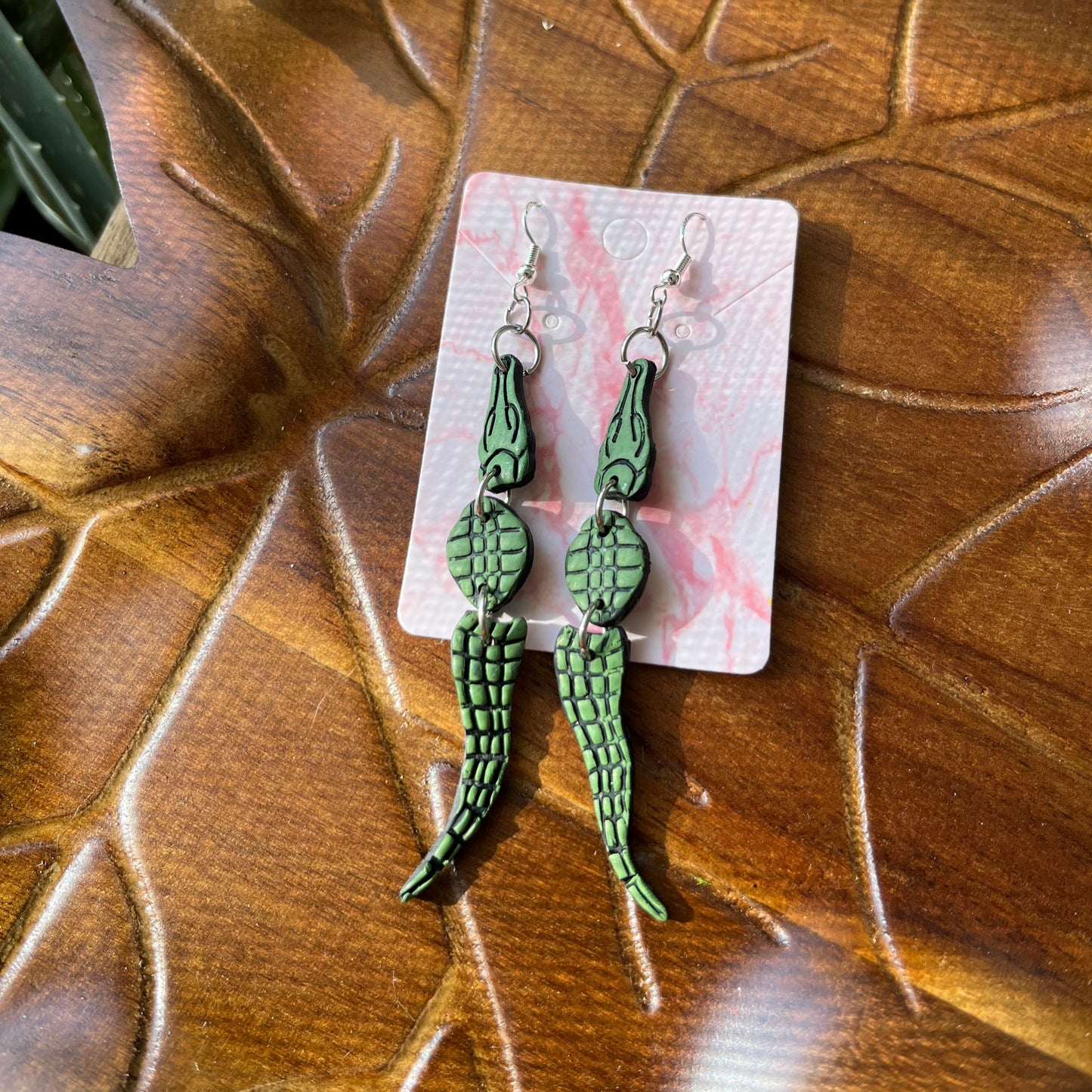 Alligator Dangle