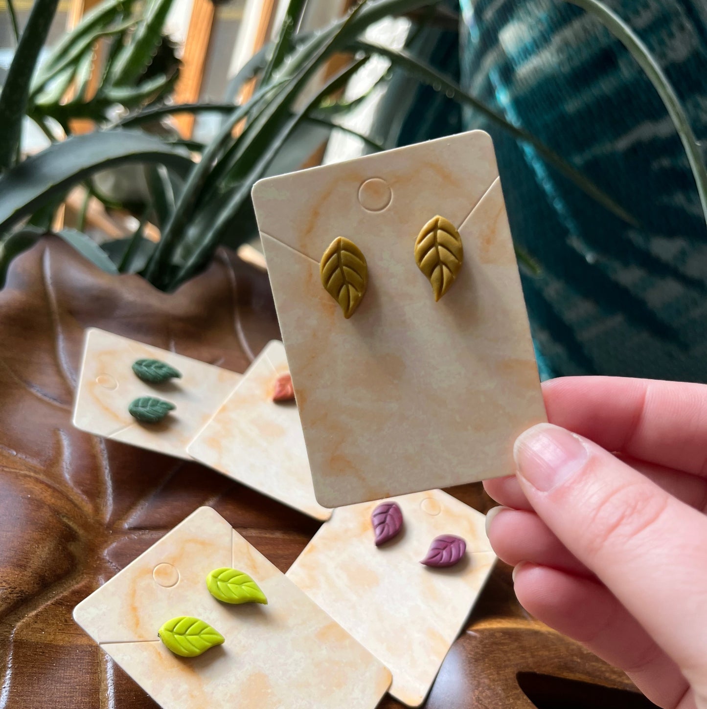 Leaf Studs