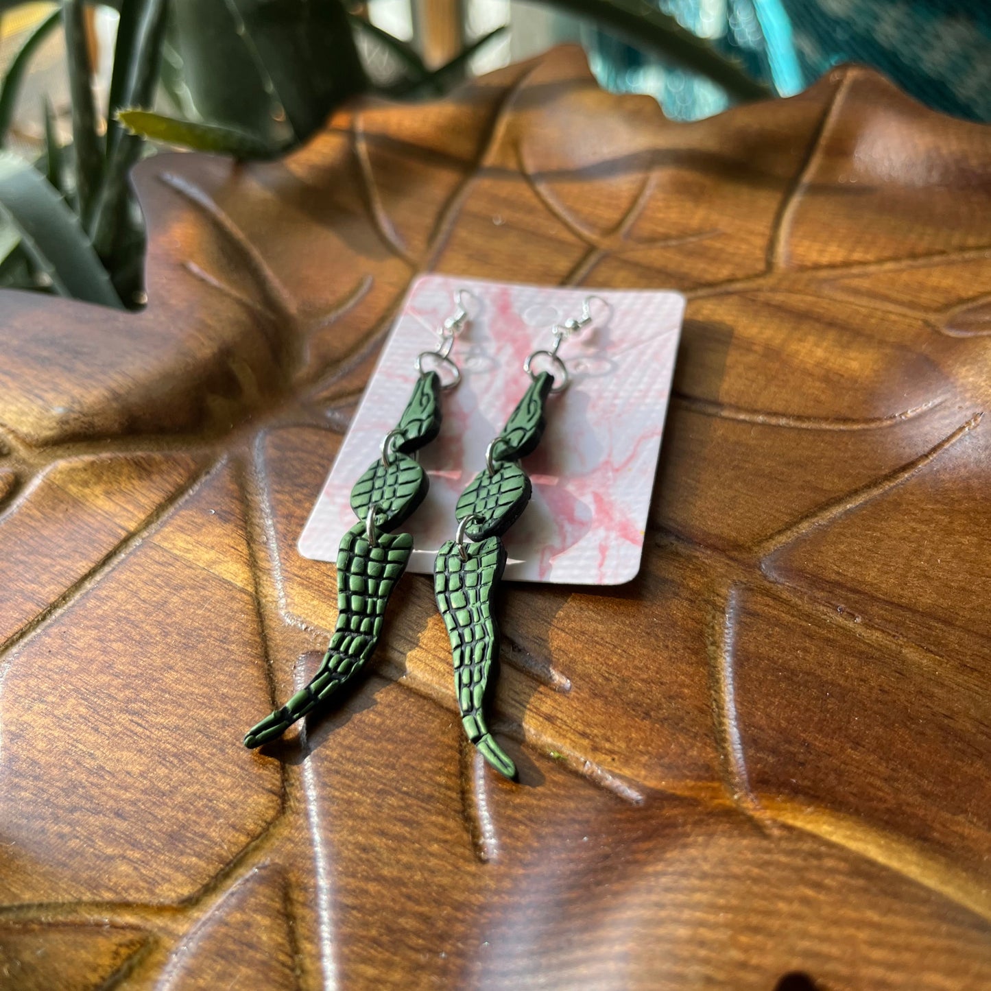 Alligator Dangle