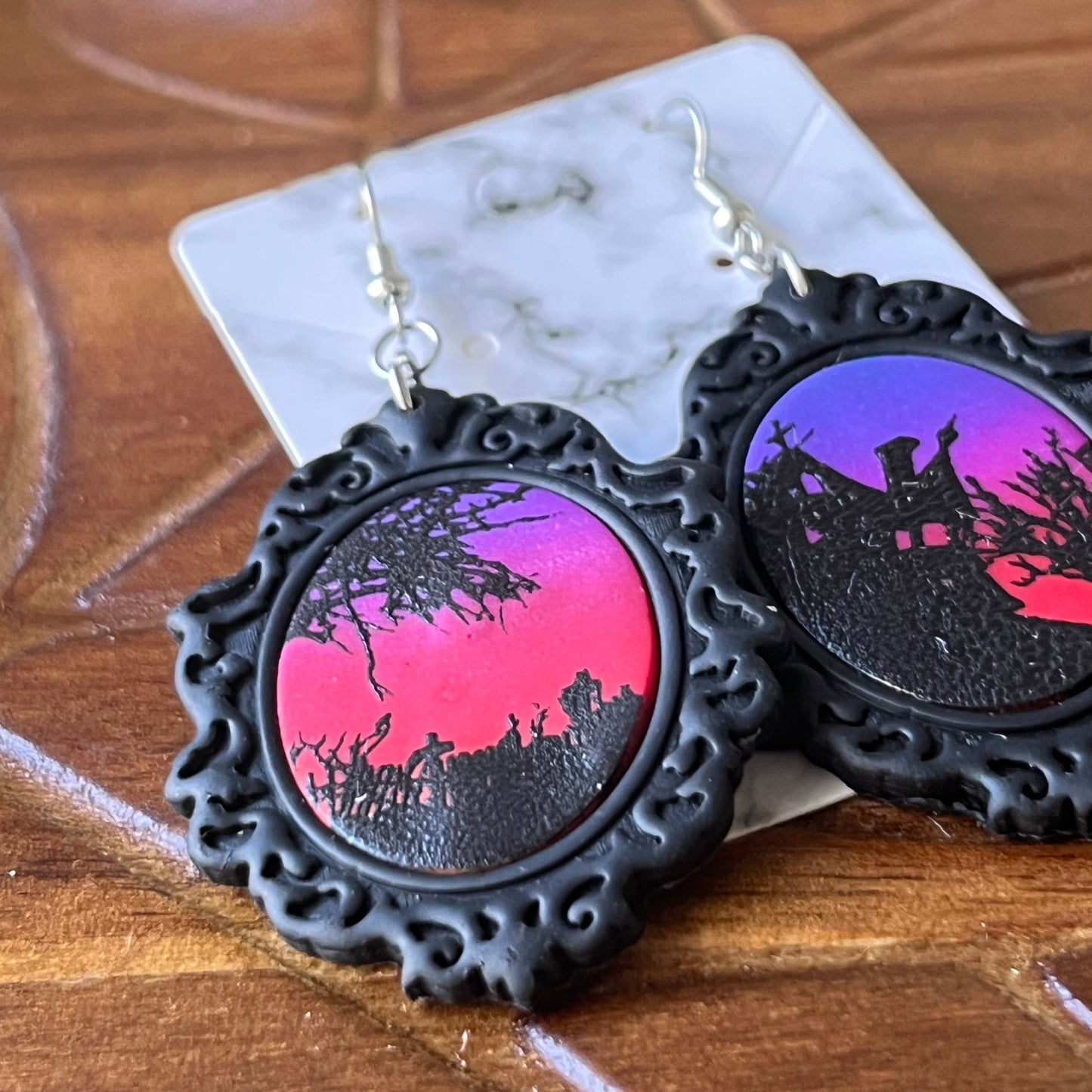 Haunted Scene Cameo Dangle