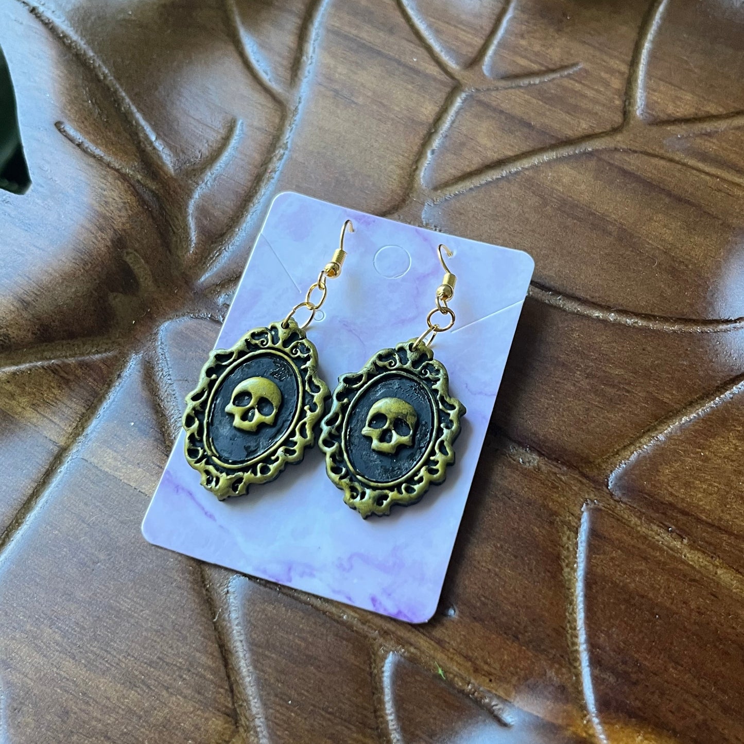Small Skull Cameo Dangle