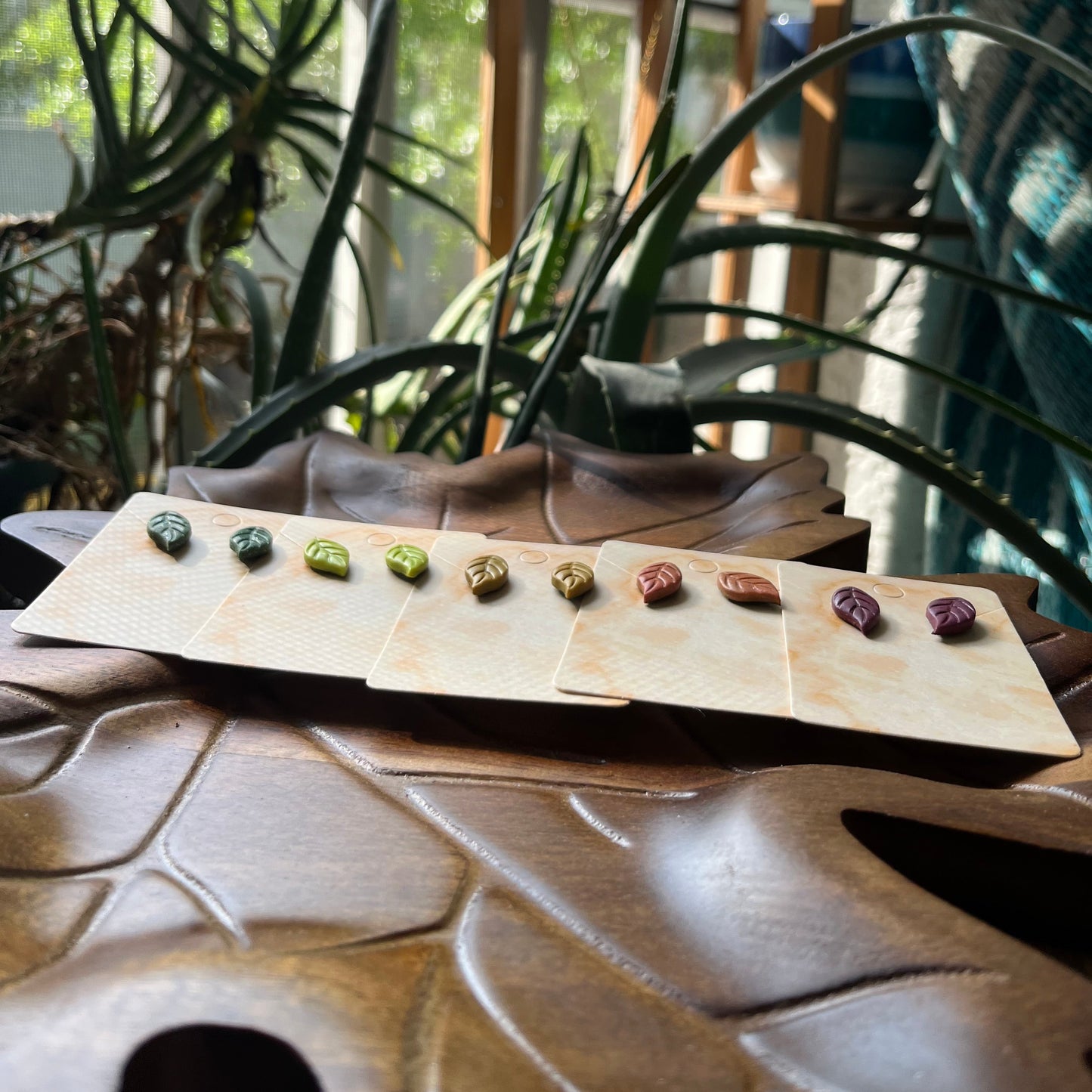 Leaf Studs